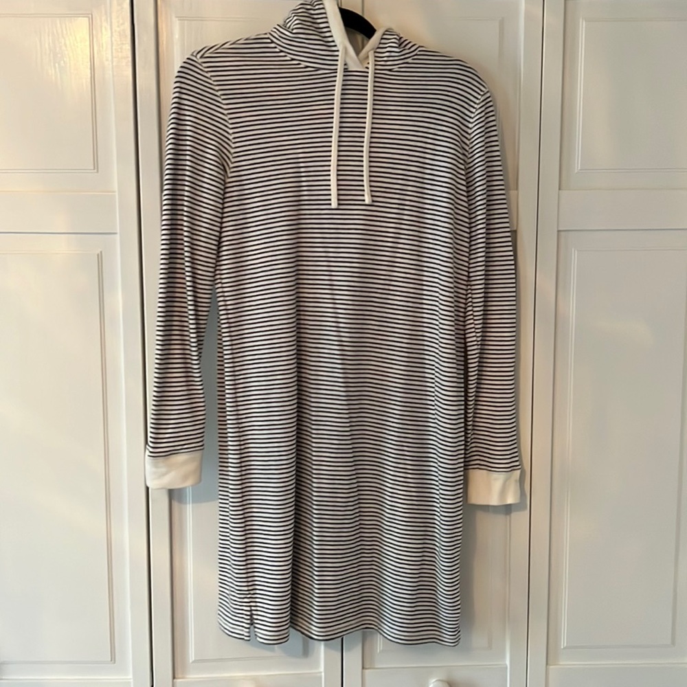 Vineyard Vines Hooded Summer Dress